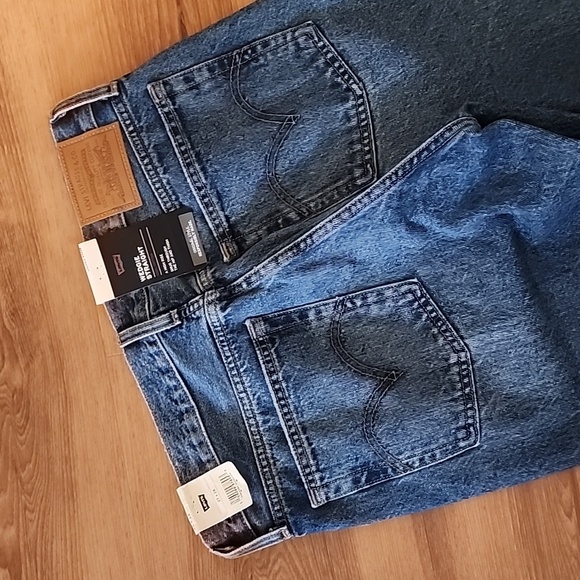 NWT! Levi's THE WEDGIE STRAIGHT  Indigo destructed vintage inspired denim - Picture 8 of 16